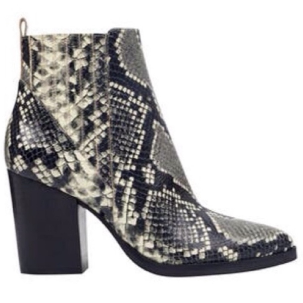 🌸MARC FISHER🌸 Oshay Pointed Toe Bootie Size: 10